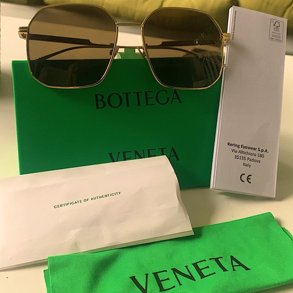 Bottega Veneta Bundle Sunglasses NEW With Tags with, box, brochures etc - Picture 11 of 15